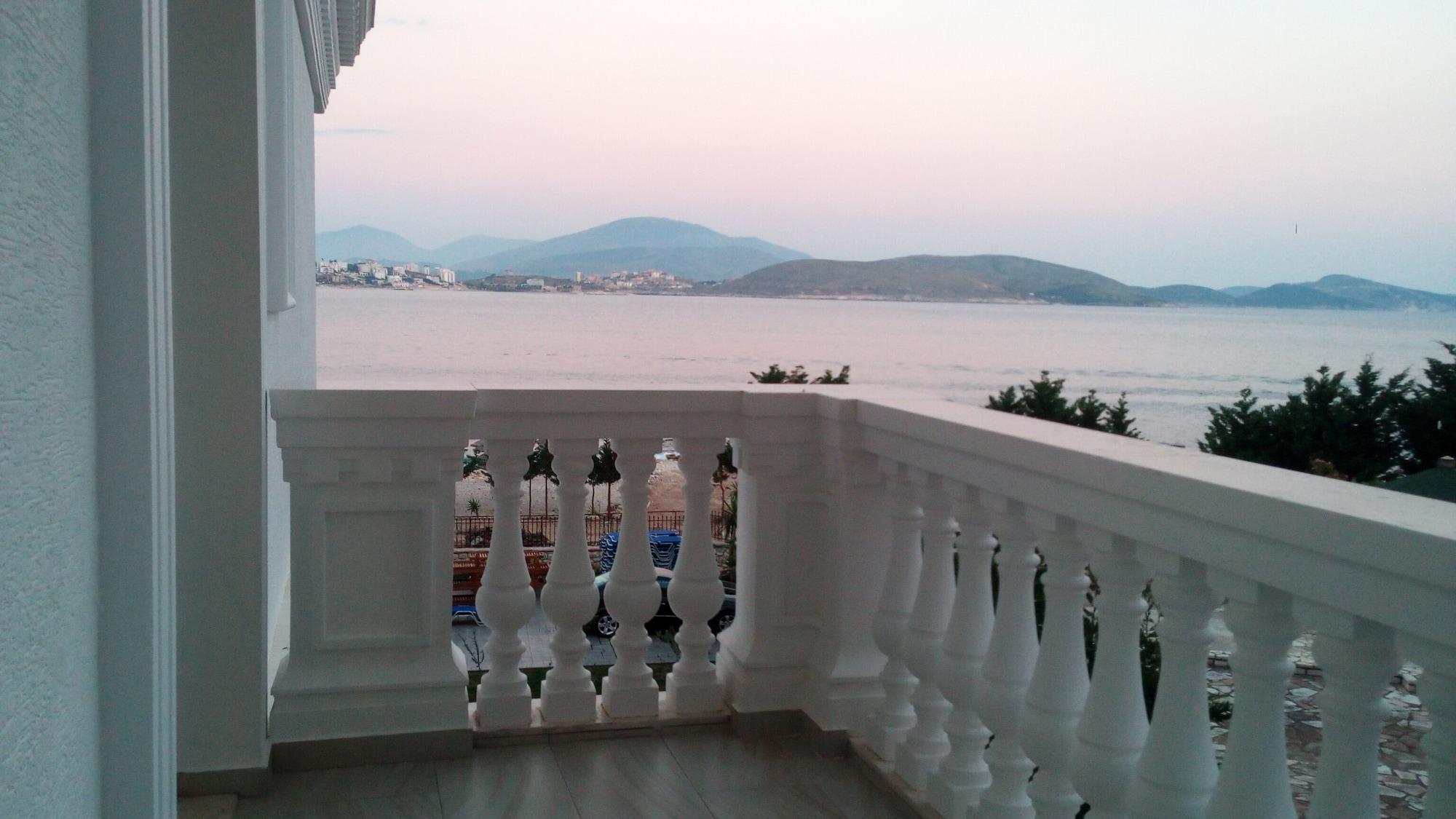 Hotel Vila Kalcuni ساراندا المظهر الخارجي الصورة