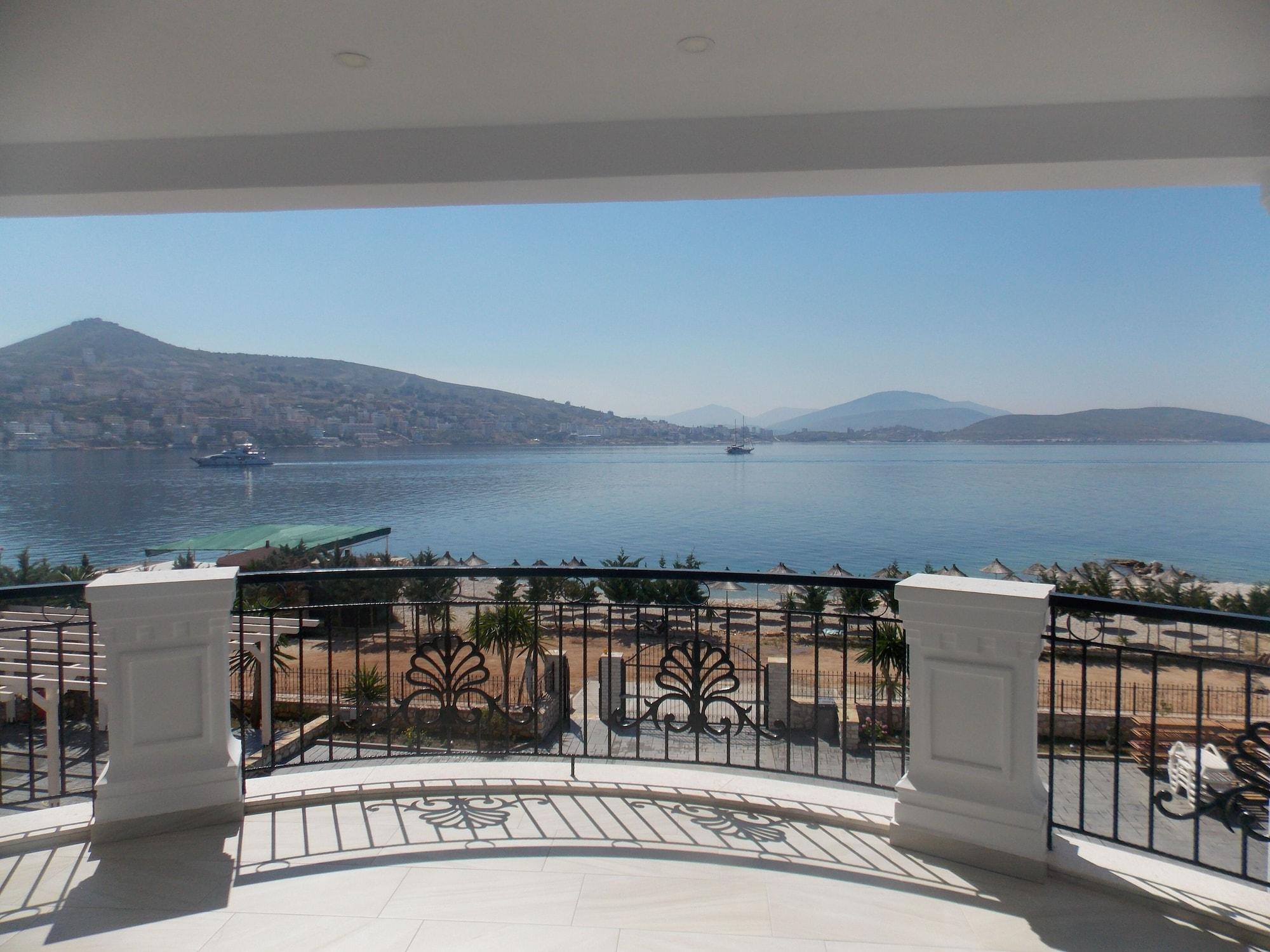 Hotel Vila Kalcuni ساراندا المظهر الخارجي الصورة