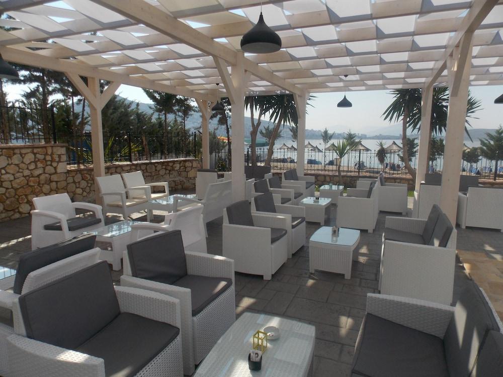 Hotel Vila Kalcuni ساراندا المظهر الخارجي الصورة