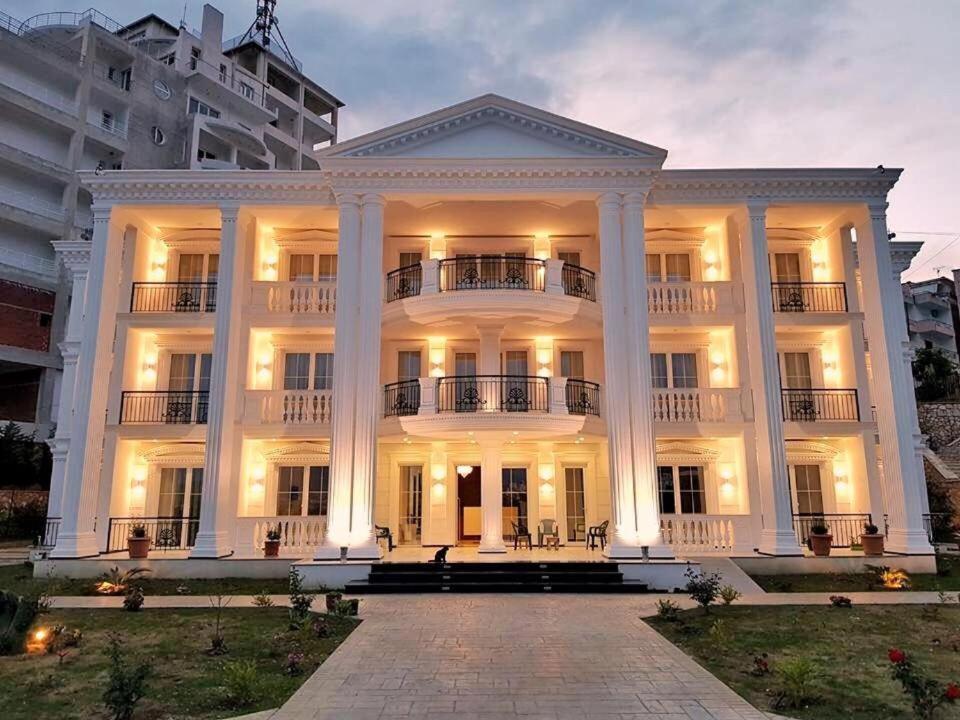 Hotel Vila Kalcuni ساراندا المظهر الخارجي الصورة