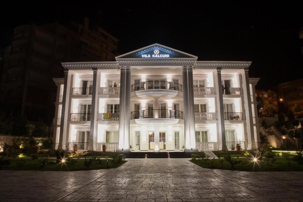 Hotel Vila Kalcuni ساراندا المظهر الخارجي الصورة