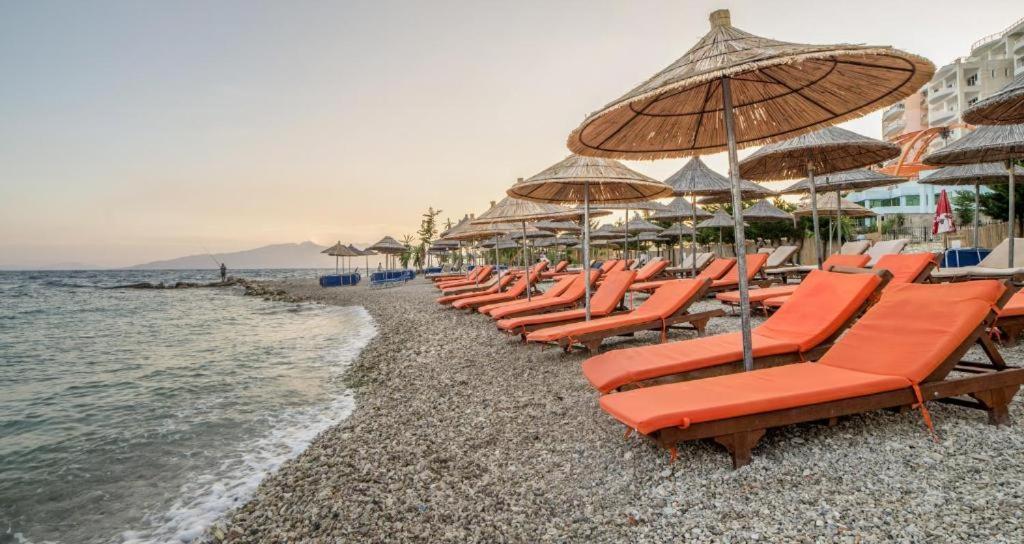 Hotel Vila Kalcuni ساراندا المظهر الخارجي الصورة