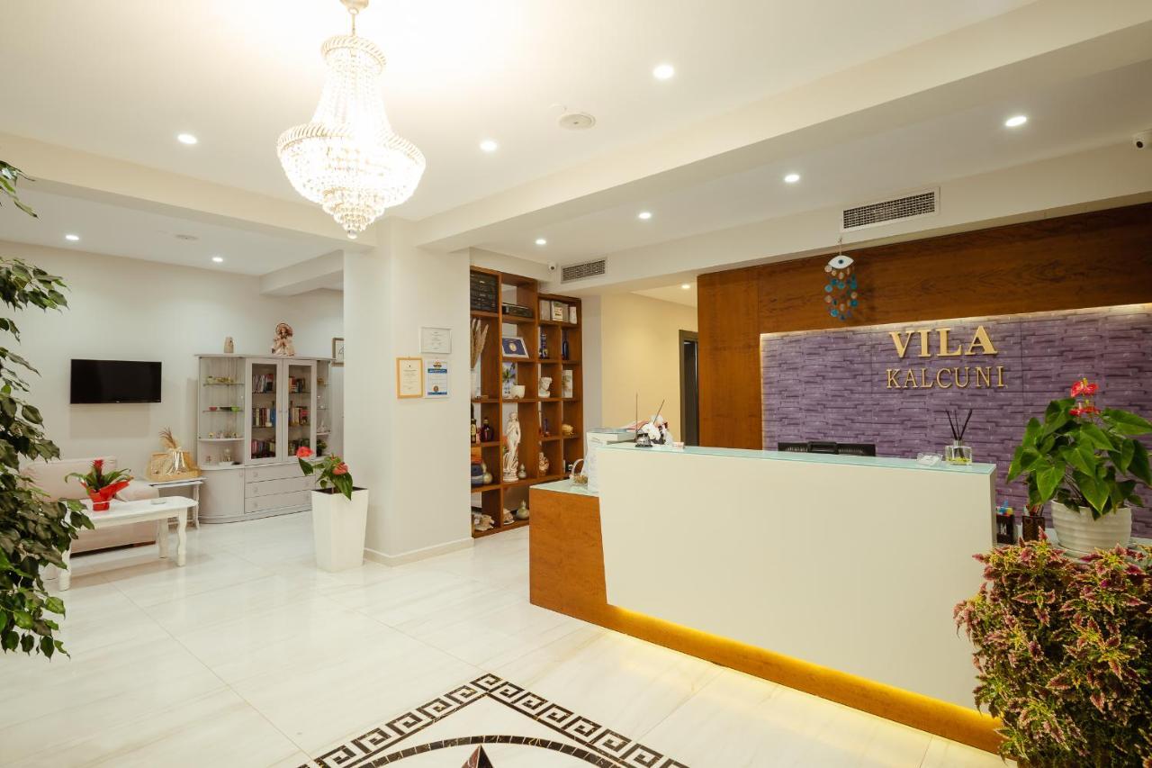 Hotel Vila Kalcuni ساراندا المظهر الخارجي الصورة