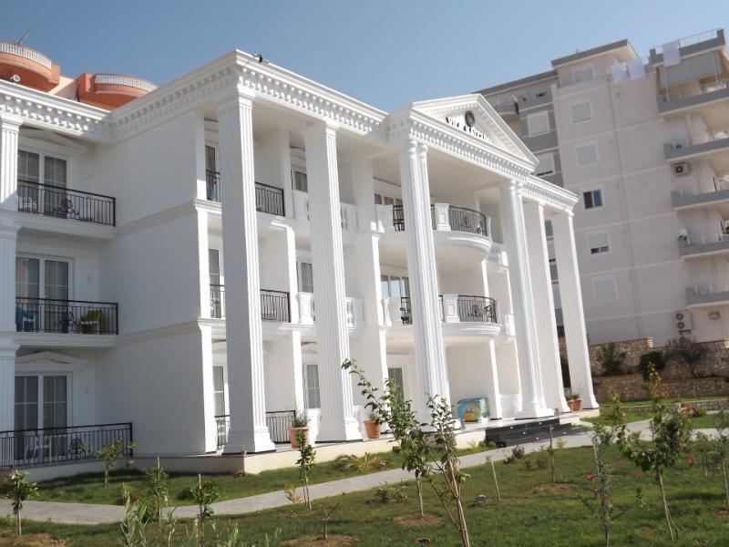 Hotel Vila Kalcuni ساراندا المظهر الخارجي الصورة